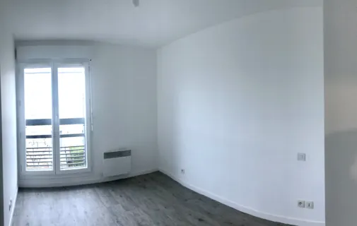 Location Saint-Cyr-l'École Appartement 04106144