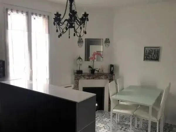 Location Suresnes Appartement 04700c99