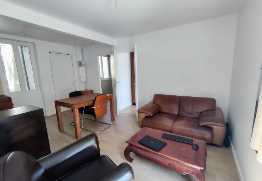 Location La Garenne-Colombes Appartement 097065a8