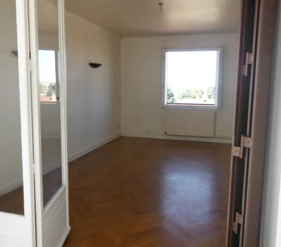 Location Bron Appartement 11b7333b