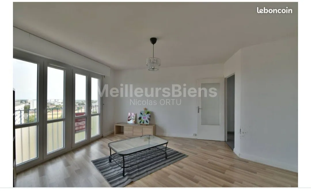 Location Saint-André-les-Vergers Appartement 1c607d06