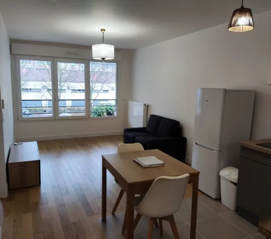 Location Courbevoie Appartement 1e48448c