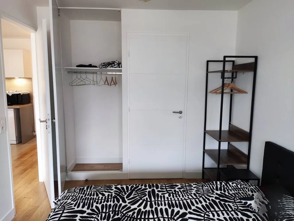 Location Courbevoie Appartement 1e48448c