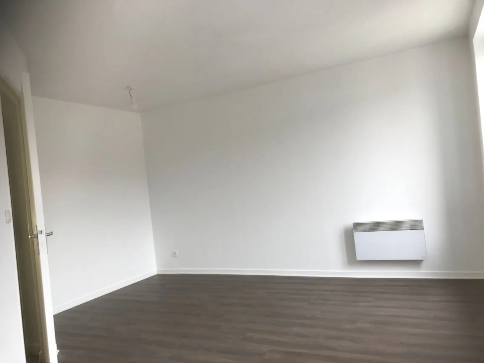 Location Le Chambon-Feugerolles Appartement 243184af