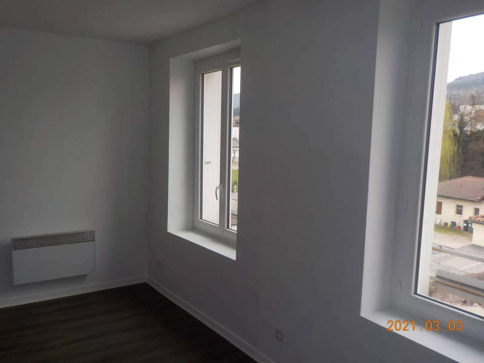 Location Le Chambon-Feugerolles Appartement 243184af