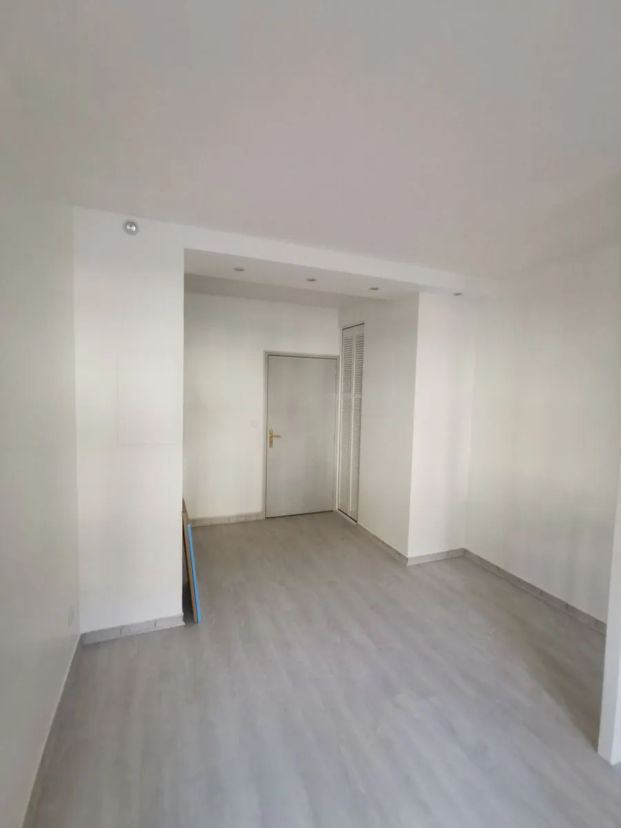 Location Lyon Appartement 380181ba