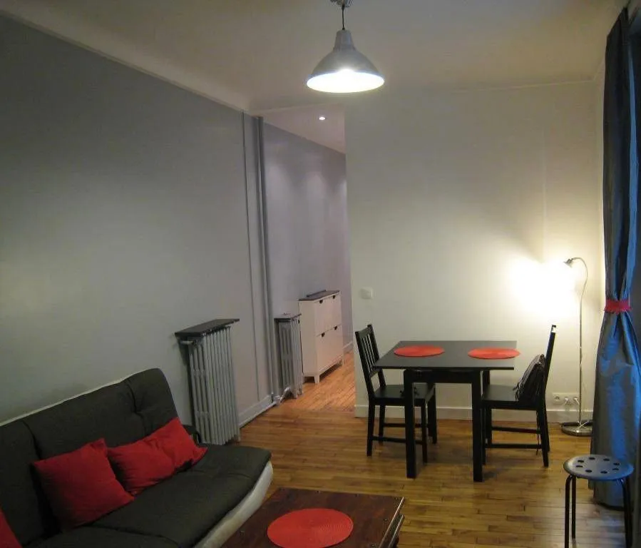 Location Paris Appartement 420083af