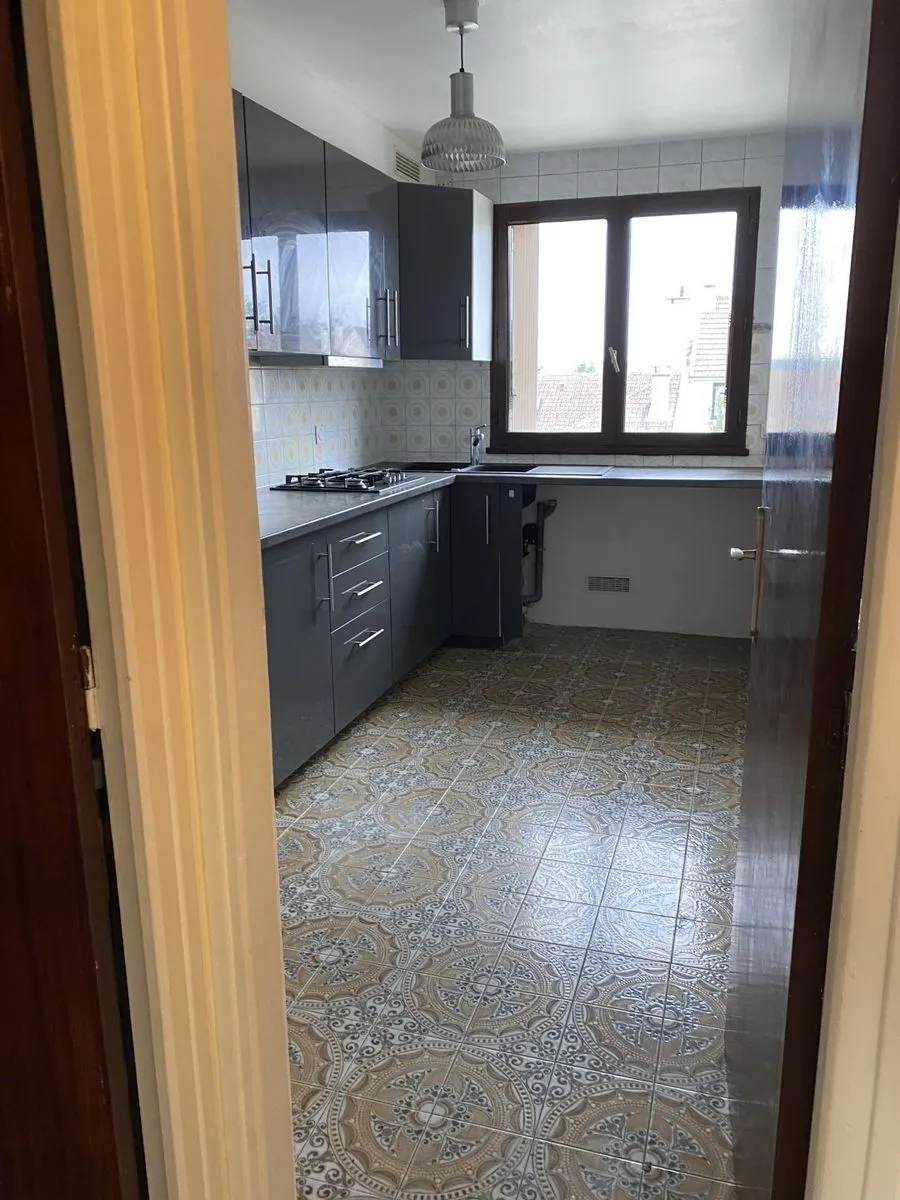 Location L'Haÿ-les-Roses Appartement 42187475