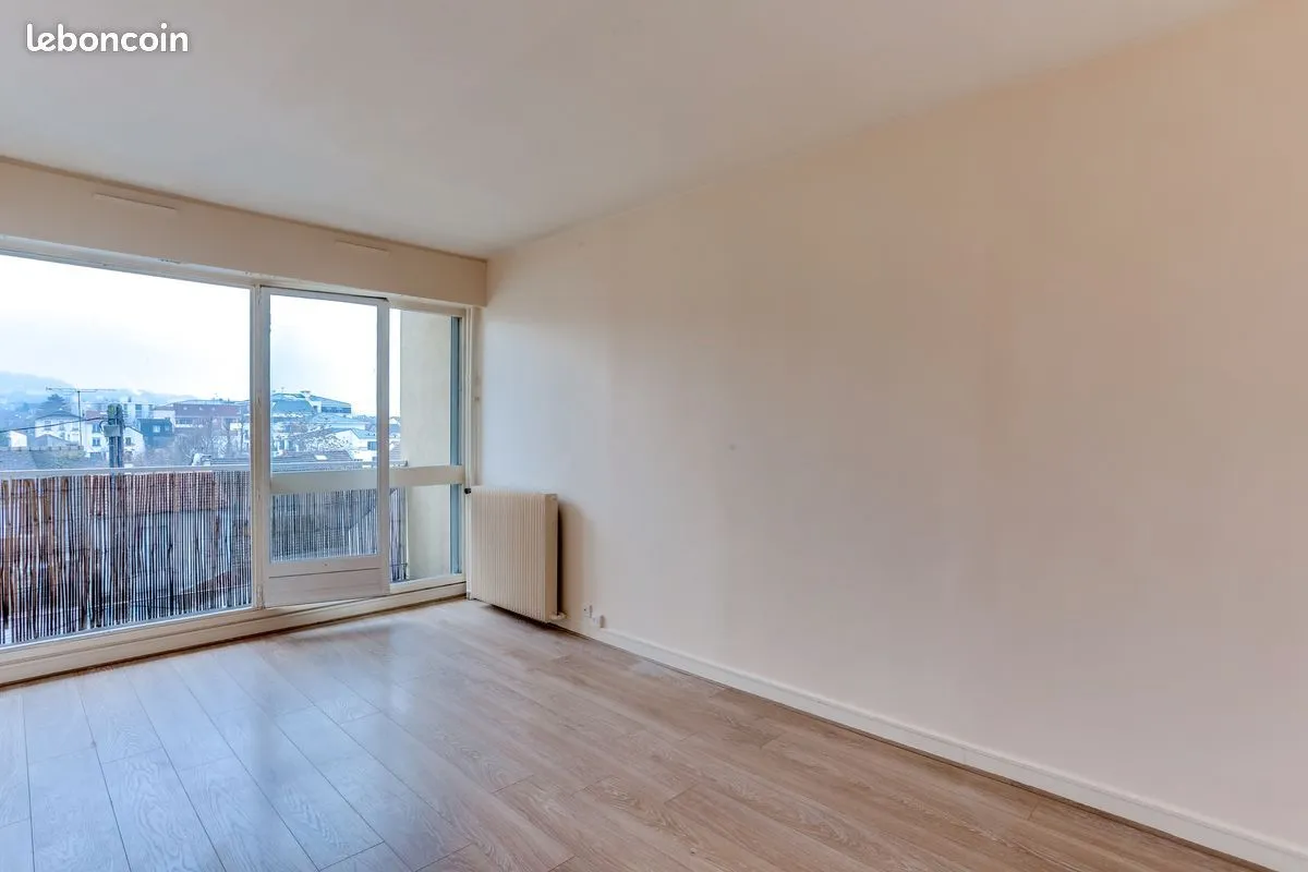 Location Nanterre Appartement 45b0d51a