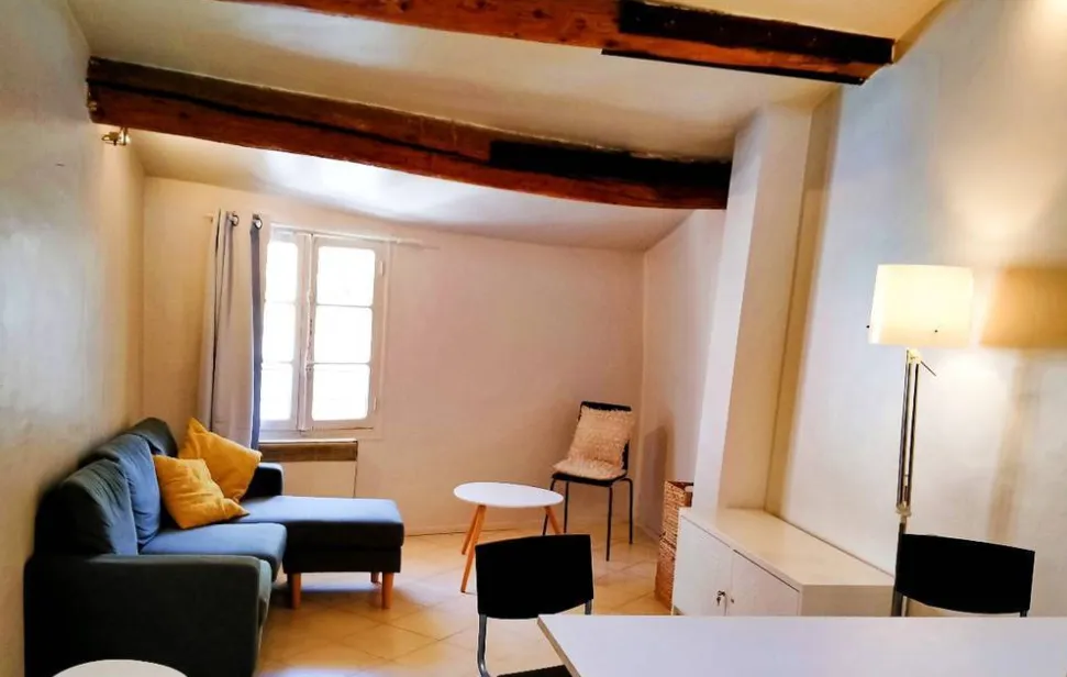 Location Saint-Antonin-sur-Bayon Appartement 47f6b9af