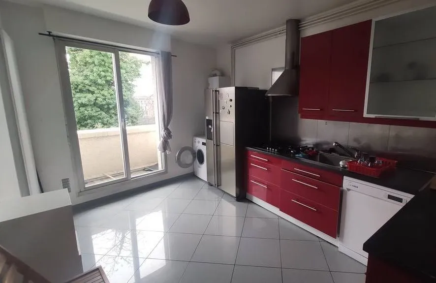 Location Neuilly-sur-Marne Appartement 4cfdac4a