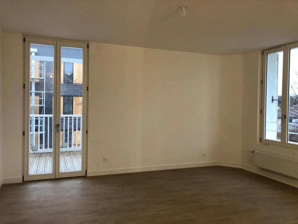 Location La Courneuve Appartement 4f221eff