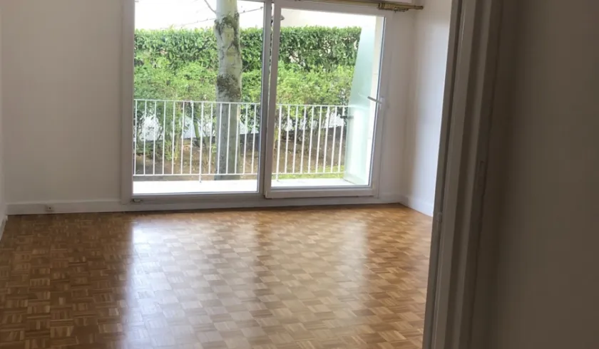 Location Versailles Appartement 4fc6accb