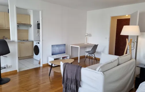 Location Courbevoie Appartement 501feed8