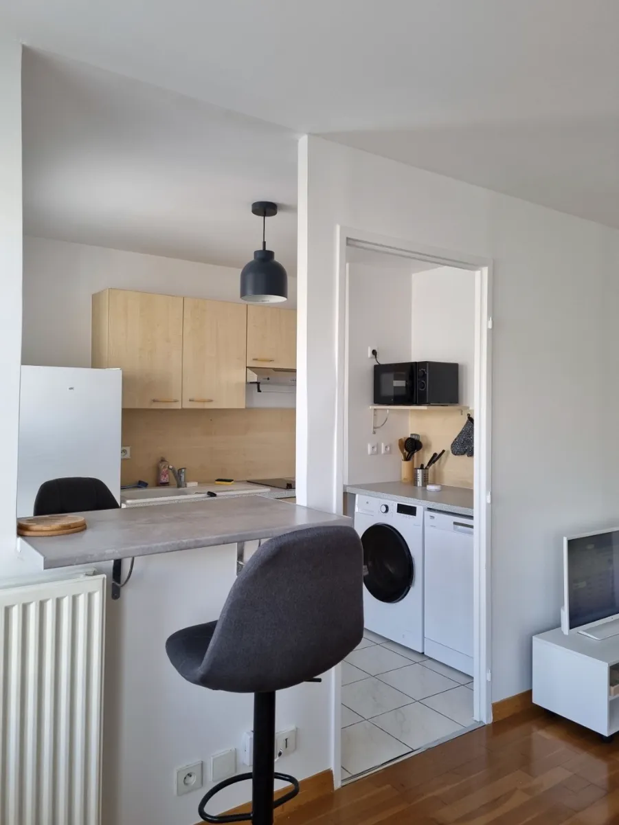 Location Courbevoie Appartement 501feed8