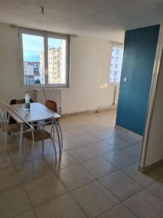 Location Grenoble Appartement 53012b3b