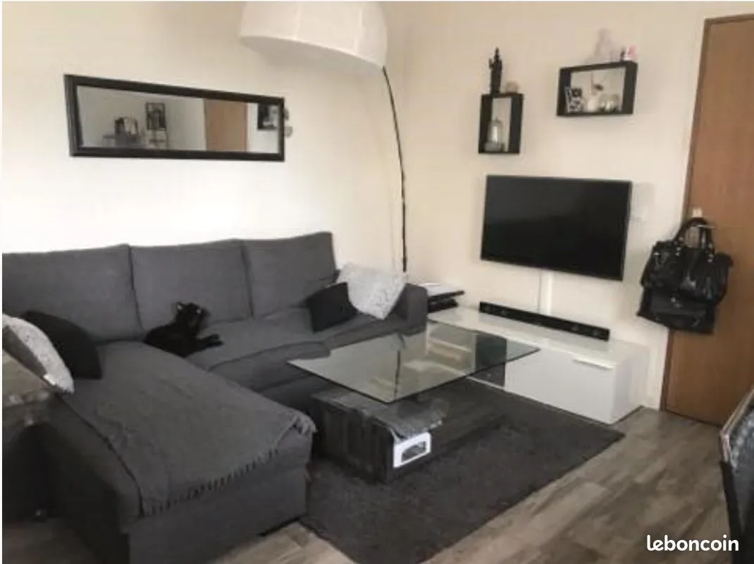 Location Asnières-sur-Seine Appartement 584c803a