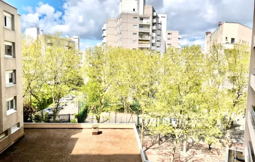 Location Courbevoie Appartement 5c1a8f3f