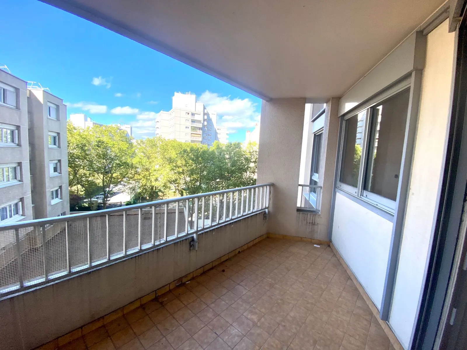 Location Courbevoie Appartement 5c1a8f3f