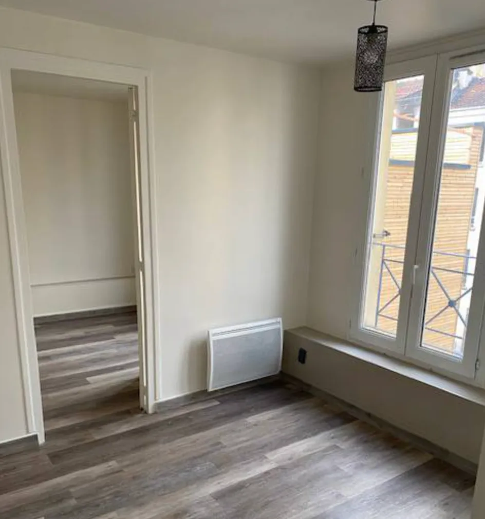 Location Ivry-sur-Seine Appartement 629f8a23