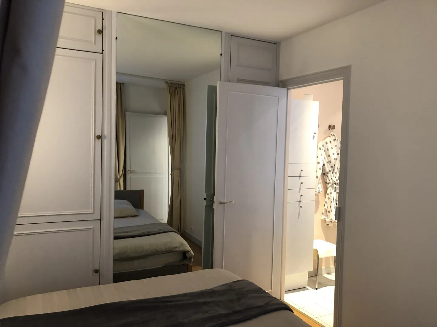 Location Paris Appartement 66793ddda57e