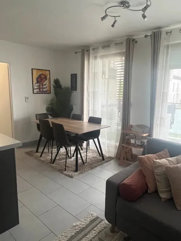 Location Vitry-sur-Seine Appartement 66865ee90582