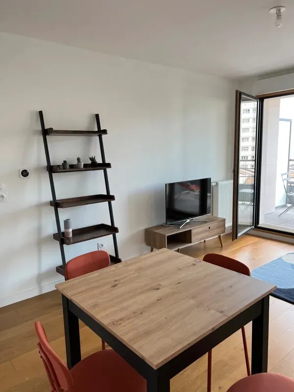 Location Clichy Appartement 669a2c2212d8