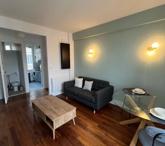 Location Asnières-sur-Seine Appartement 669fc1ae5671