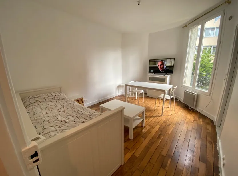 Location Issy-les-Moulineaux Appartement 66a8dbec58c1