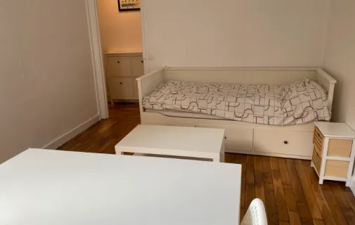 Location Issy-les-Moulineaux Appartement 66a8dbec58c1