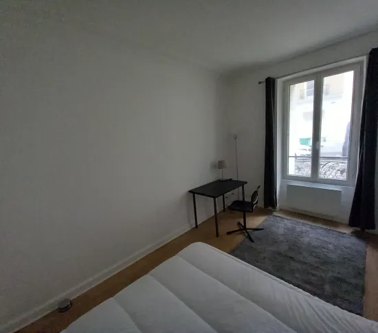 Location Paris Appartement 66b210357242