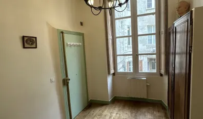 Location Versailles Appartement 66b9e07f9544