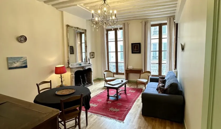 Location Versailles Appartement 66b9e07f9544