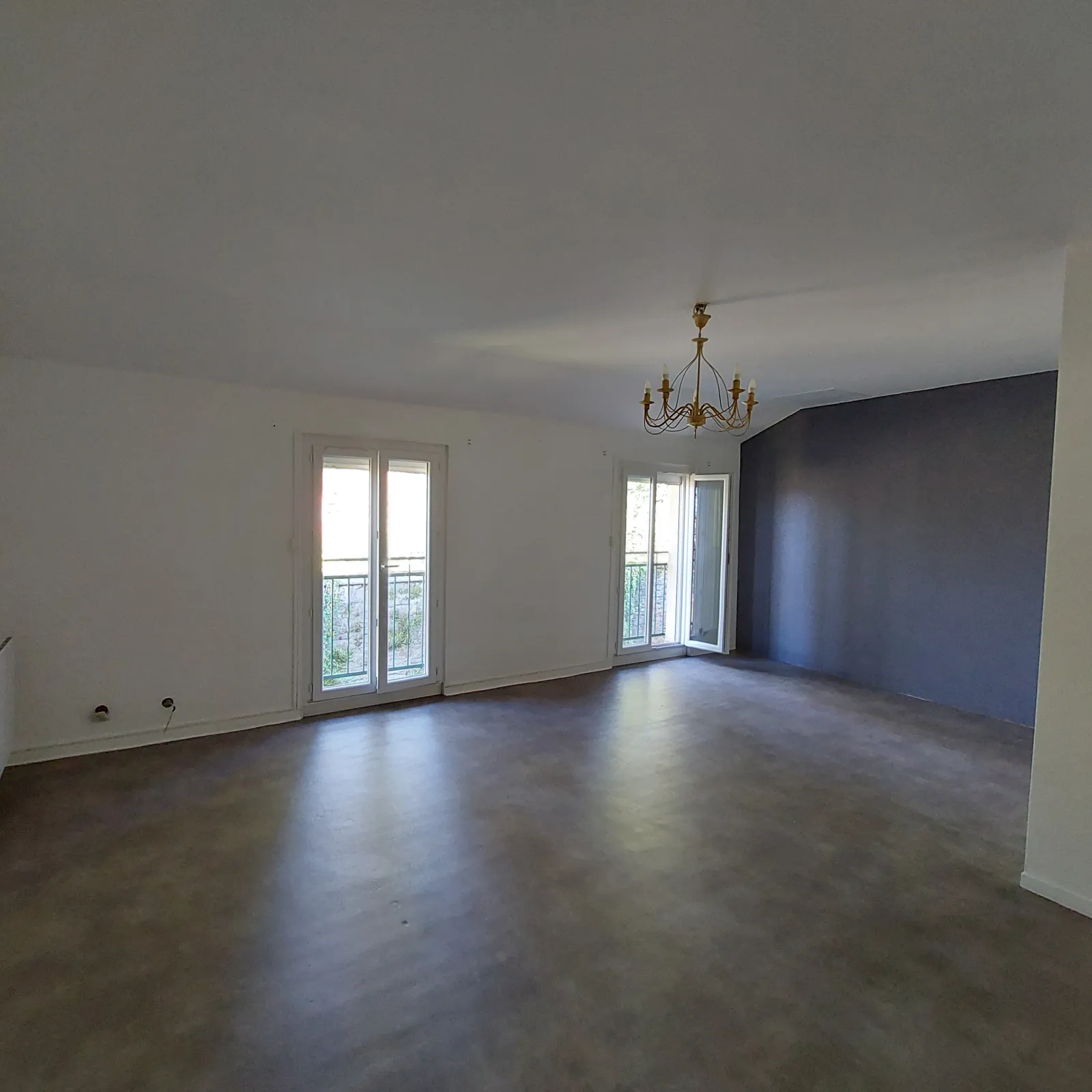 Location Saint-Étienne Appartement 66cf75034420