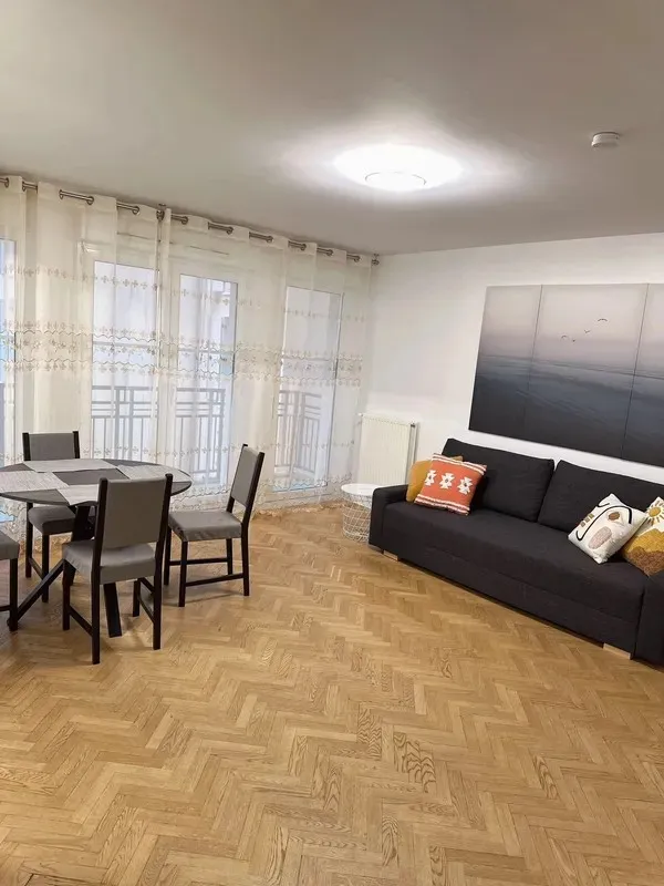 Location Courbevoie Appartement 66d07e4bd9a4