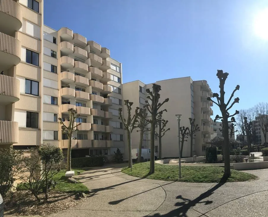 Location Montigny-le-Bretonneux Appartement 66d58b87a6ec