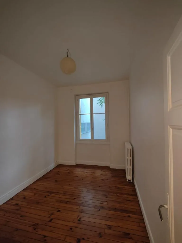 Location Clermont-Ferrand Appartement 66d6bc27f239