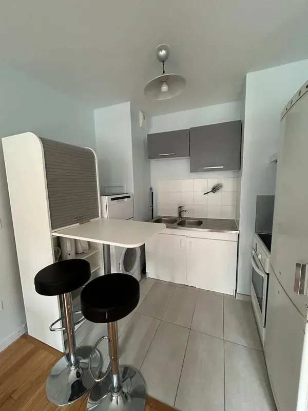 Location Courbevoie Appartement 66e2ca86bd1e