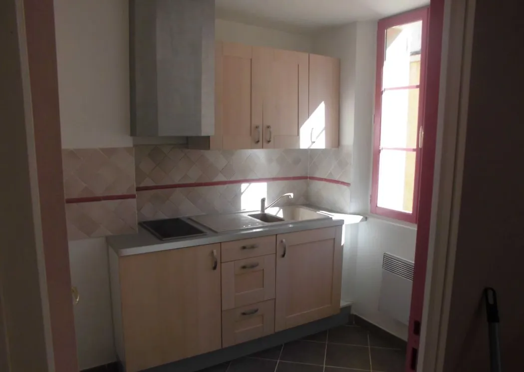 Location Toulon Appartement 66e9323e27de