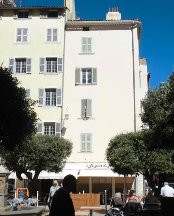 Location Toulon Appartement 66e9323e27de