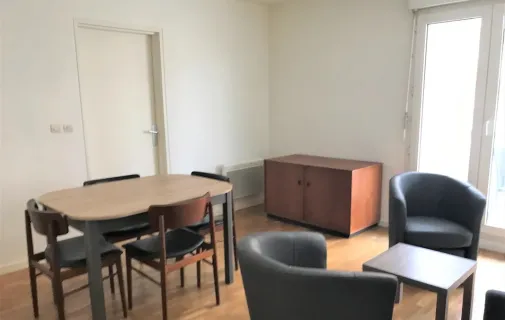 Location Courbevoie Appartement 66f17c663a23