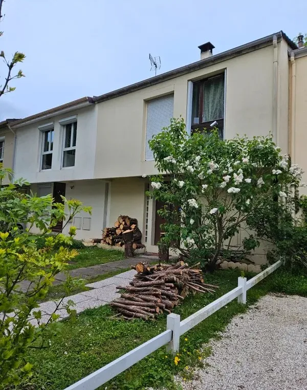 Location Noisy-le-Grand Maison 6703e404c3da