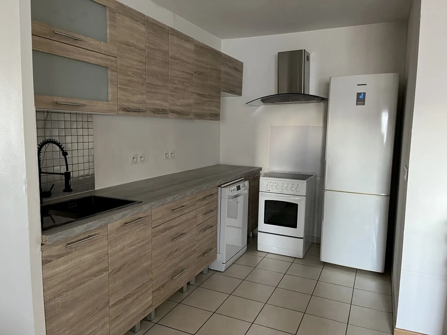 Location Nanterre Appartement 67079edb040b