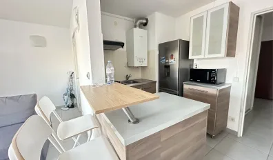 Location Toulon Appartement 670922a1b807