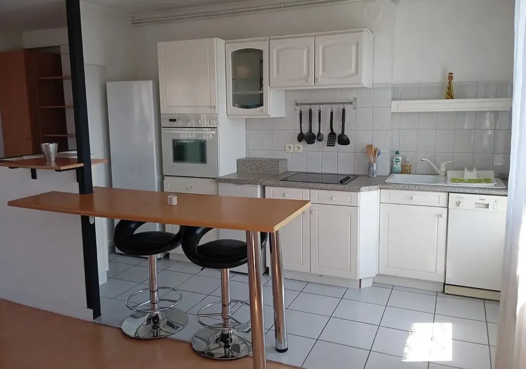 Location Grenoble Appartement 6716266e3dde