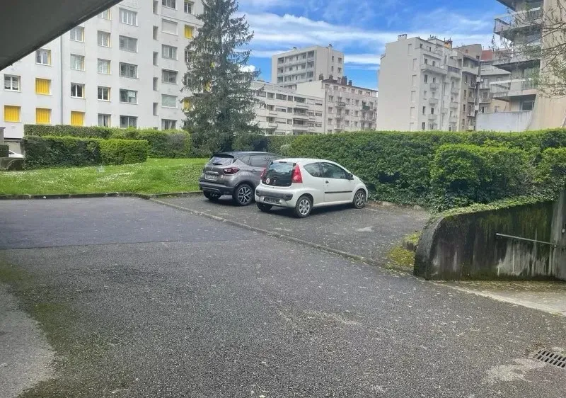 Location Grenoble Appartement 6717a693bd38