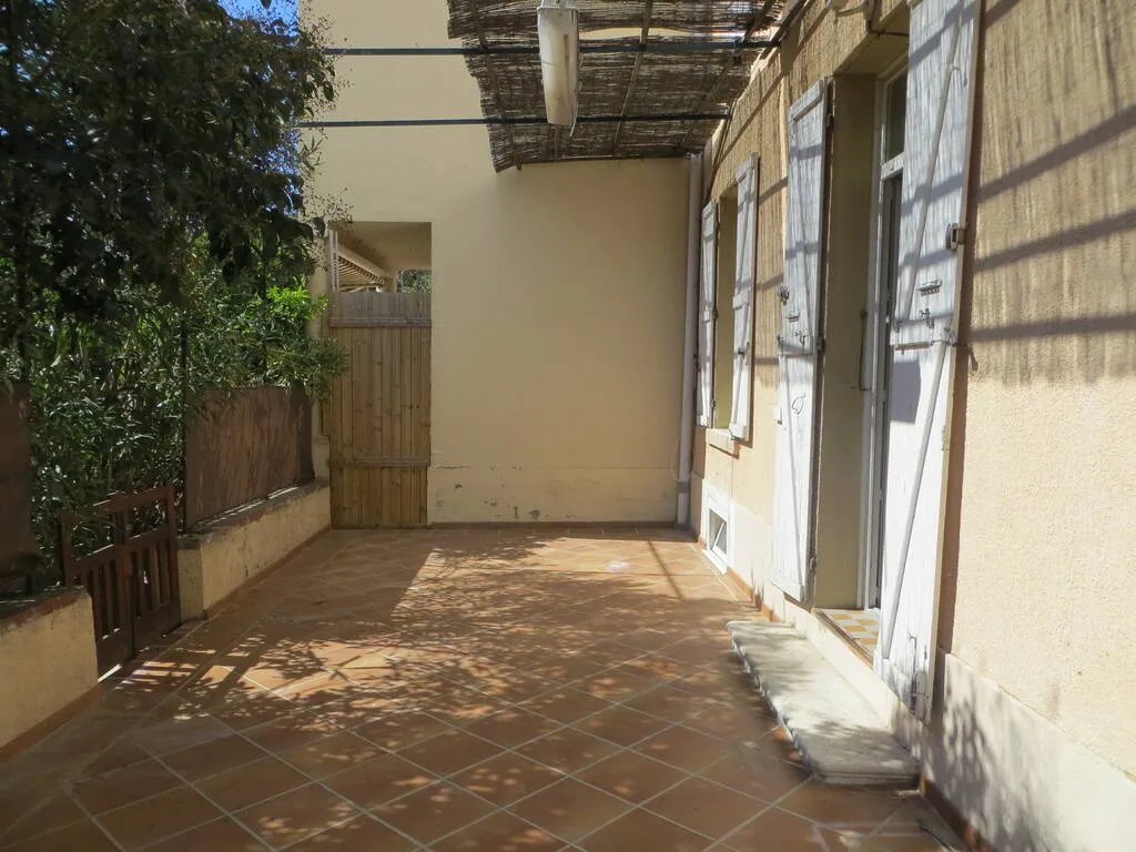 Location Toulon Appartement 6722096117cb