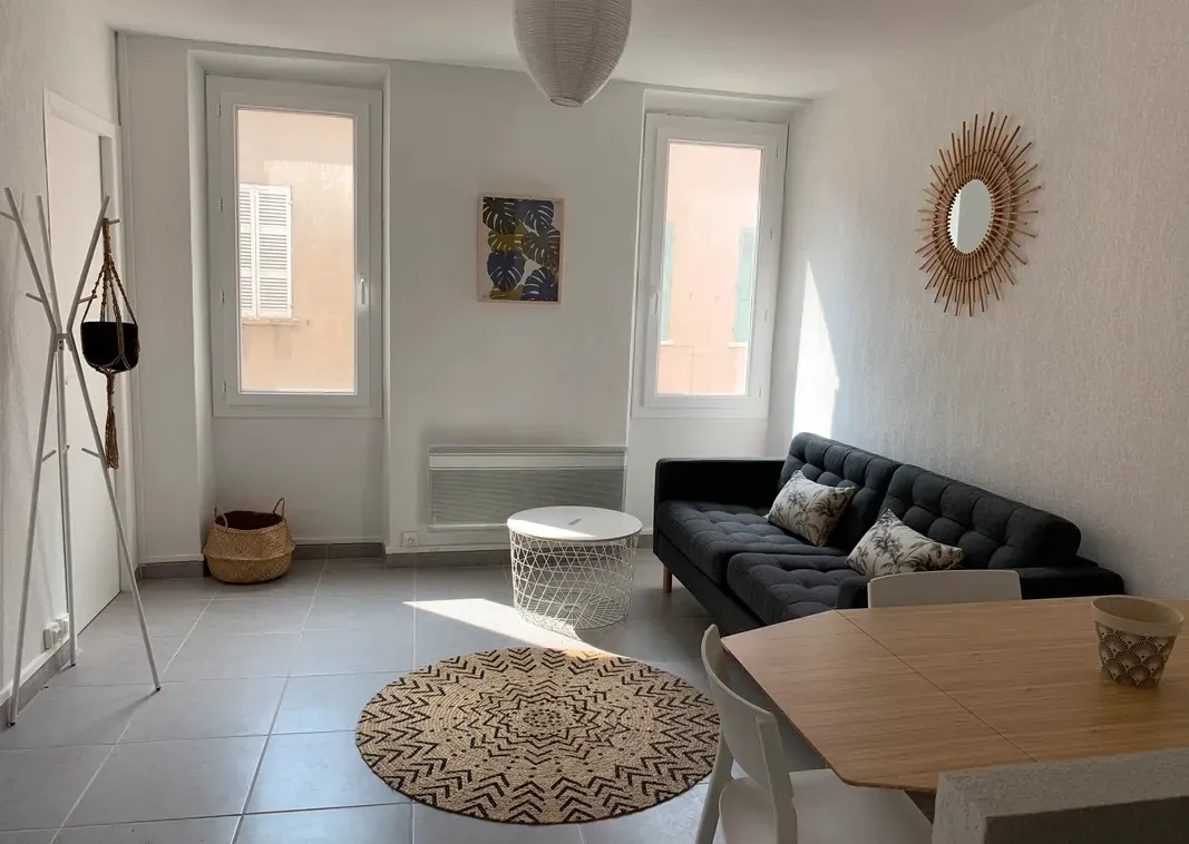 Location La Ciotat Appartement 6729ed3dabde