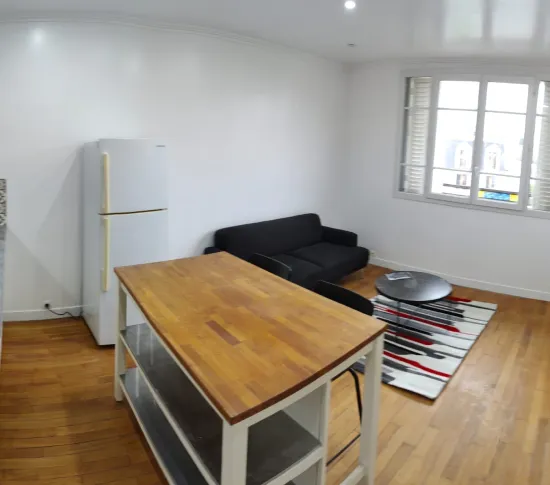 Location Suresnes Appartement 672e5b167490