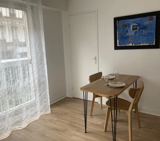 Location Paris Appartement 67384e8ec57b